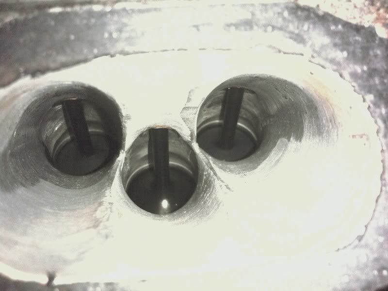 Carbon BuildUp On Outside 2 Intake Valves? VW Vortex Volkswagen Forum