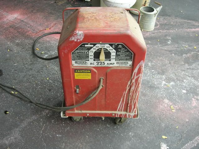 my trusty lincoln 225 gets a restoration the garage journal boardwhen i opened up the welder so i could repaint the housing in my new custom car colors, i got a surprise