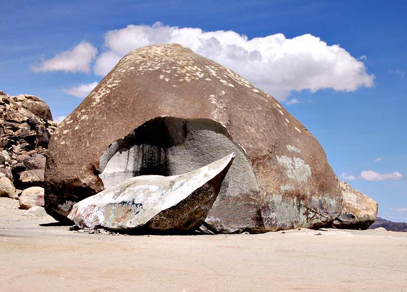 Giant Rock Landers