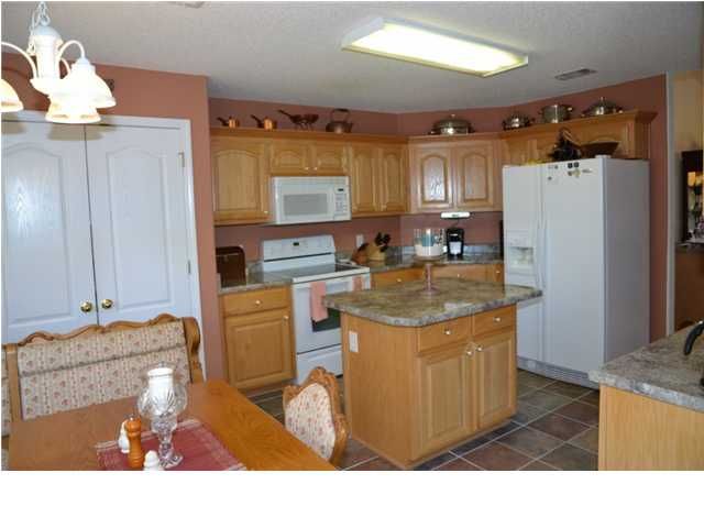 Kitchen photo 29.jpg
