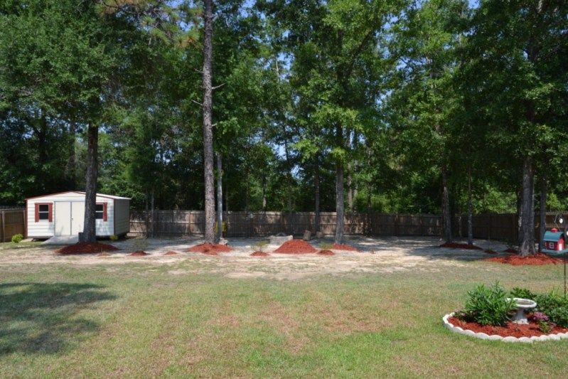 Natural landscape at the back of the lot photo 2370Barberee28BackYard1024x768.jpg